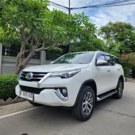 KM 49 RB. 100% Kaya Baru. Toyota Fortuner VRZ DIESEL 2018