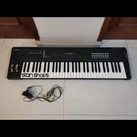 Yamaha MX61 MX 61 Key Synth Synthesizer Roland Korg Nord Juno XPS