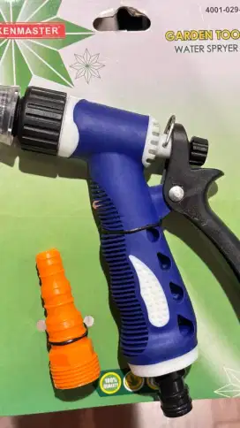 Water spray garden tools