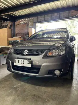 Suzuki sx4 xover mt 2011