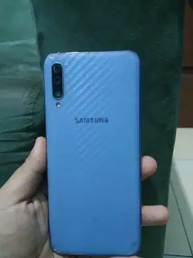 Dijual samsung A70 6/128 (boleh nego wajar)