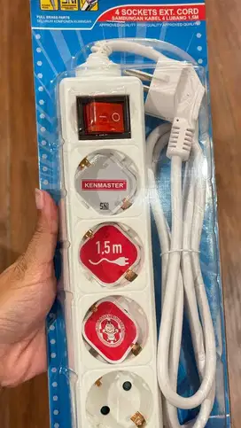 Colokan panjang 1,5m 3 lubang