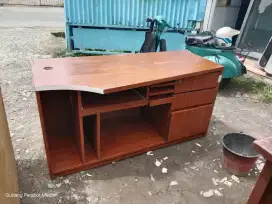 Meja Komputer Kayu Bekas Sangat Kokoh