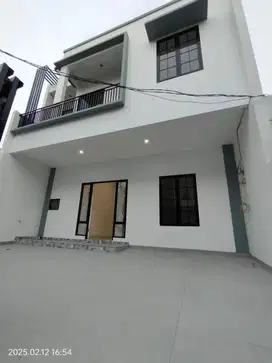 Rumah di Jual di Regensi Melati Mas, BSD City