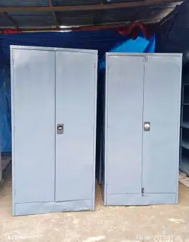 Lemari Besi Arsip Kantor Bekas