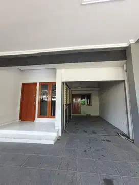 Di jual Rumah Di Villa Melati Mas, BSD City