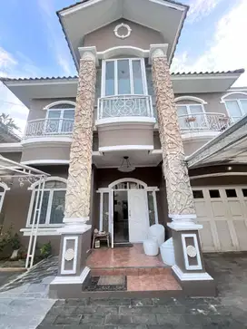 Di jual Rumah luas dan mewah @ Villa Melati Mas, BSD City