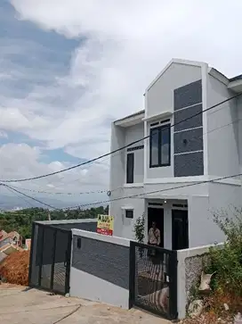 Jual Rumah 2 lantai Mewah Murah Bandung Timur