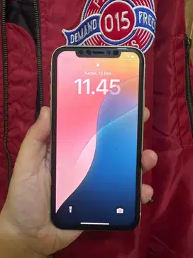 Iphone 11 64gb warna putih inter LL/A