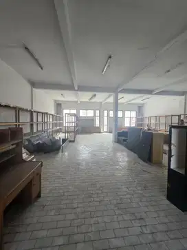 Ruko, rumah, gudang strategis cibadak bonus  lift barang dijual murah