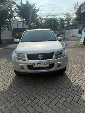 Suzuki Grand vitara JLX 2.0 matic 2009 istimewa