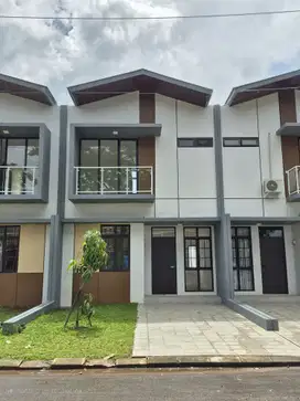 Rumah 2 Lantai Royal SentraLand BTP Makassar