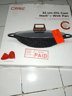 Dijual kuali die cash gagang menjatuh 32 cm masih baru