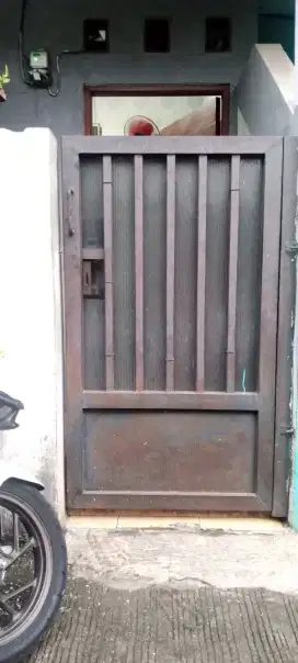 Tralis /Gerbang Bekas