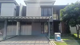 Rumah lux emily summarecon bandung 4 bed semi furnish full ac sewa