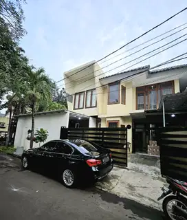 Rumah Hoek 2 Lantai Cocok Untuk Tinggal & Usaha Di Kelapa Nias