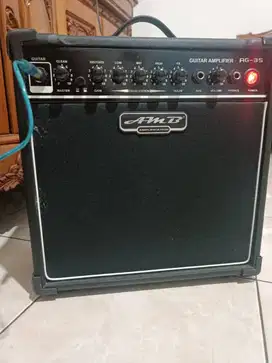 guitar Amplifier, merk Am B, umur satu tahun, jenis utk gitar dan utk