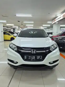 Honda hrv 2017 putih e at, tgn 1,  km 60rb full record honda autoland