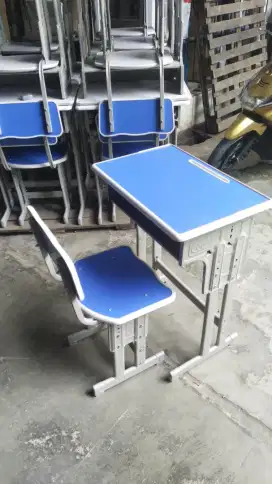 Meja sekolah tingkat SD, SMP dan SMA