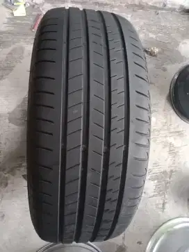 Bridgestone alenza runflat 245 50 R19