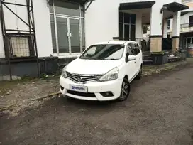 Like New - NISSAN GRAND LIVINA 1.5 XV Bensin A/T 2017 PUTIH
