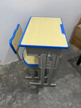 Meja sekolah siswa SD SMP SMA