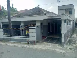 Rumah Klasik  di Karangasem Laweyan Solo