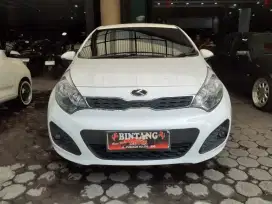 KIA RIO 1.4 AT 2014 PUTIH (BINTANG MOTOR)