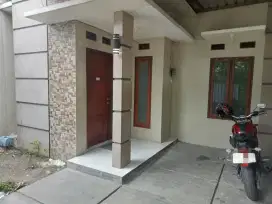 Dikontrakkan Rumah Jungke Dekat Alun2 Karanganyar