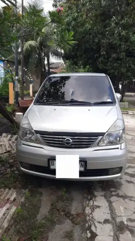Nissan Serena HWS 2004