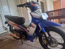 Yamaha f-1zr biru/putih tahun 2003 full ori simpanan kotamadya