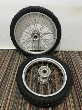 Velg+ban WR155 masih bening kinclong kaya baru