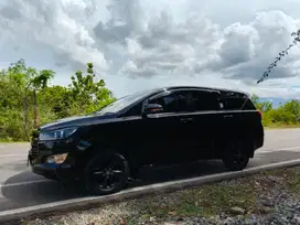 Innova Reborn Diesel 2018 V AT