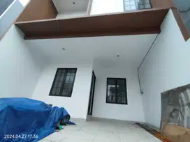 Di Jual Rumah di Regency Melati Mas.
