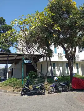 Rumah Taman Mutiara area pakuwon city Kota Surabaya timur