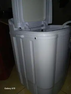 Mesin cuci mini