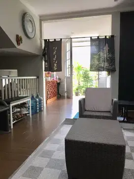 KEBAYORAN SYMPHONY RUMAH CANTIK YG HOMIE SIAP HUNI VIEW GARDEN