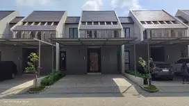 Dijual Rumah baru dengan fasilitas danau cantik Grand Wisata Bekasi