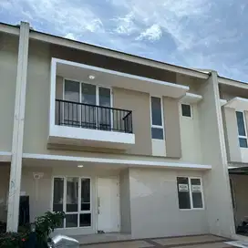 dijual cepat rumah mewah di summarecon makassar dekat bandara