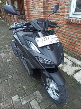 Honda Vario 160 CBS 2023 Pajak hidup panjang Mulus Ori Km Low