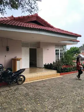 Di jual cepat rumah di bawah NJOP di agung Raya lenteng Agung jaksel