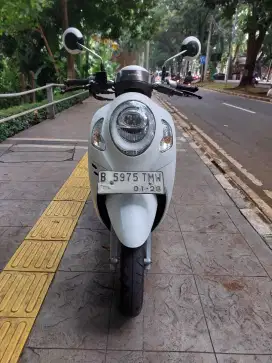 CASH KREDIT DP MINIM 800 HONDA SCOOPY PRESTIGE THN 2023 PAJAK IDUP