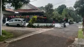 RUMAH ASRI SELANGKAH KE JALAN UTAMA DAGO BANDUNG