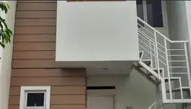 Dijual Palm Town House Jababeka dengan 3 Kamar Tidur lokasi Full Desak