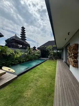 BRAND NEW LUXURY VILLA DI JALAN PANTAI BATU MEJAN - CANGGU