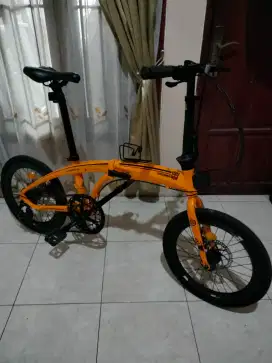 SEPEDA LIPAT ,PACIFIC TRANSFORMER UK 20,bekas seperti baru.