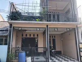 Dijual Rumah Perumahan Royal 3 Akasia Cipondoh Kota Tangerang