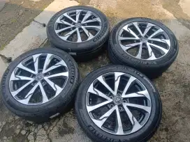 Velg Original Toyota Corolla Cross Hybrid

Ring 18 | Pcd 5x114