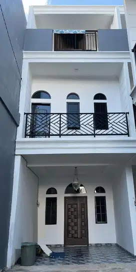 Rumah Towmhouse Batu Ampar Kramatjati, Jaktim Kota Jakarta Timur (APS)