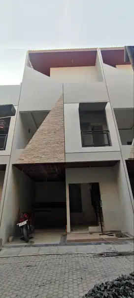 [JALAN 2 MOBIL] Rumah Jatinegara Kaum, Rawamangun Jaktim Jakarta Timur